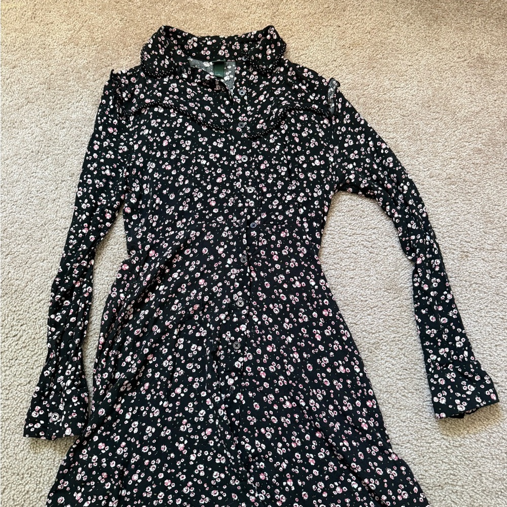 Black Floral collared Button-Up Dress
